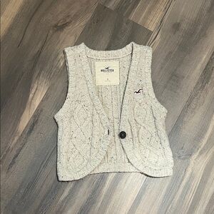 Hollister Women's Light Gray Cable Knit Sweater Vest
